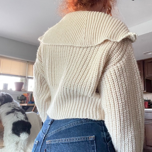 Cream zip up sweater - Picture 3 of 6